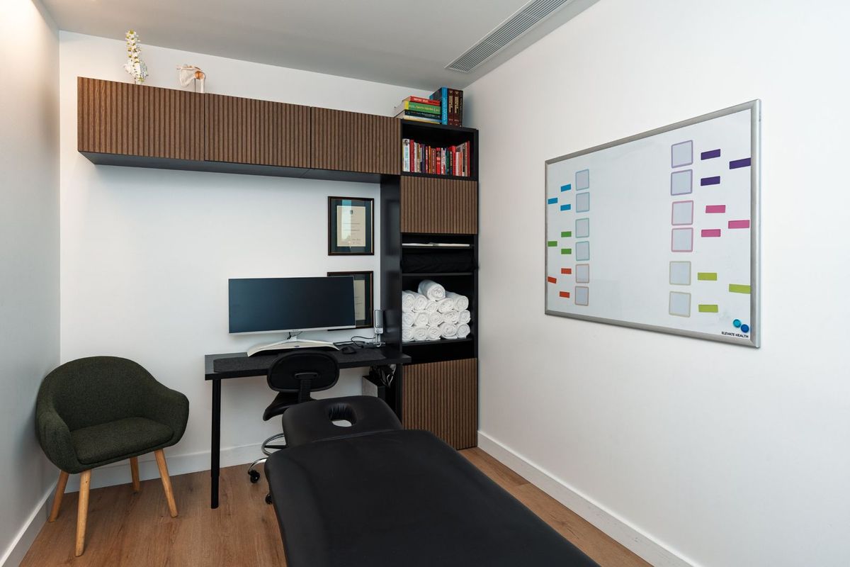 Dry Needling vs Acupuncture: What's the Difference and Which Works for Pain?